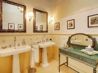 Villa Il Sasso - Dimora d'Epoca Bagno a Ripoli 0*,  Italia