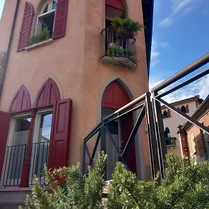 https://la-casina-delle-olghe-3.it-lombardy.com
