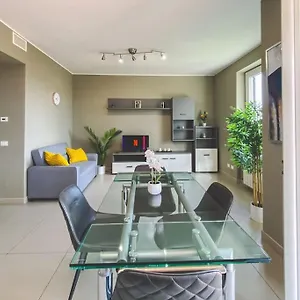 https://comfort-urbano-con-box-auto-privato.it-lombardy.com